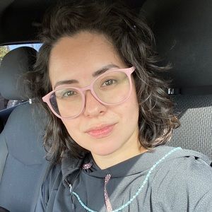 Meet your Posher, Victoria